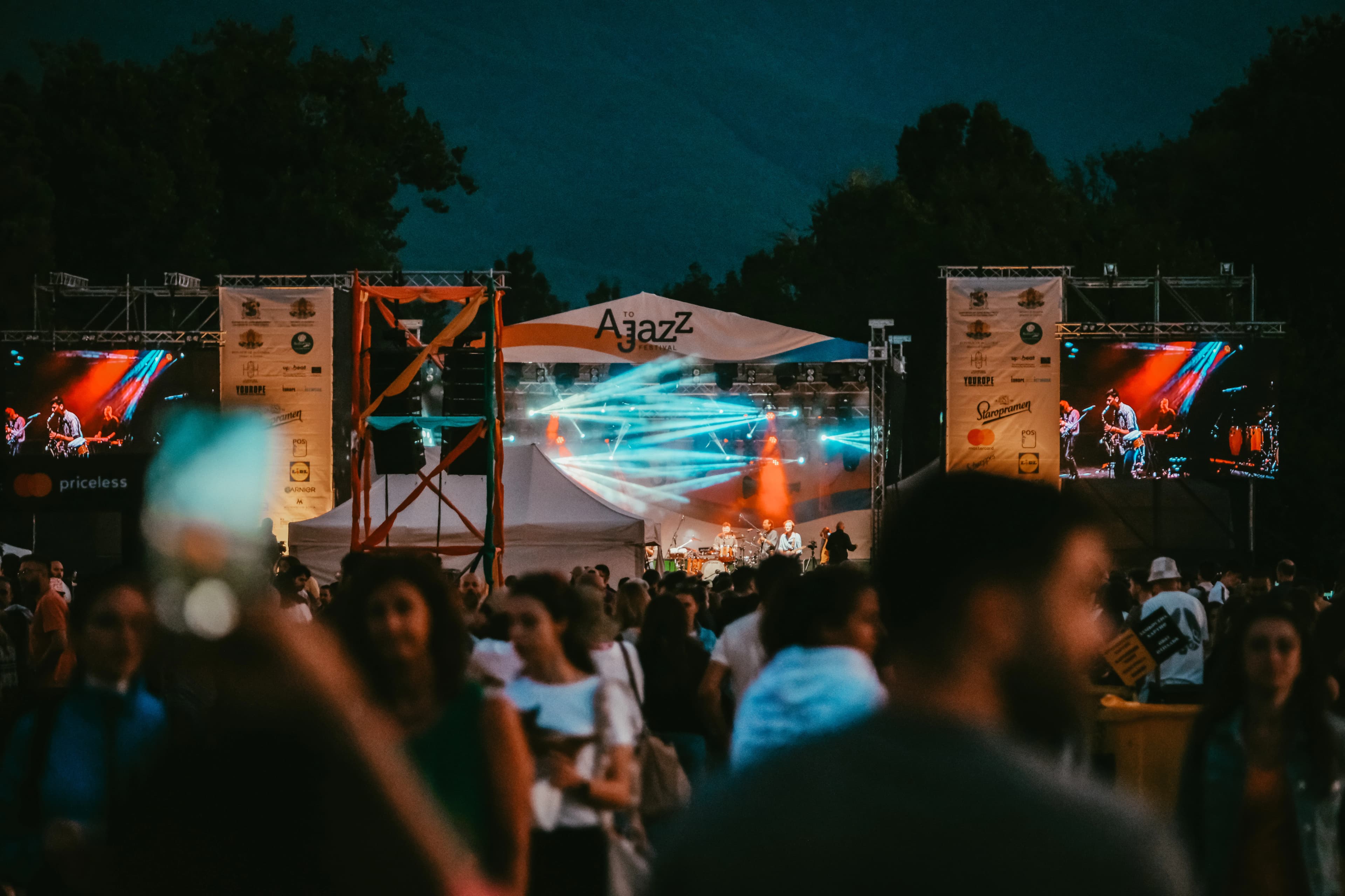 AtoJazZ_Festival_atmosphere_night