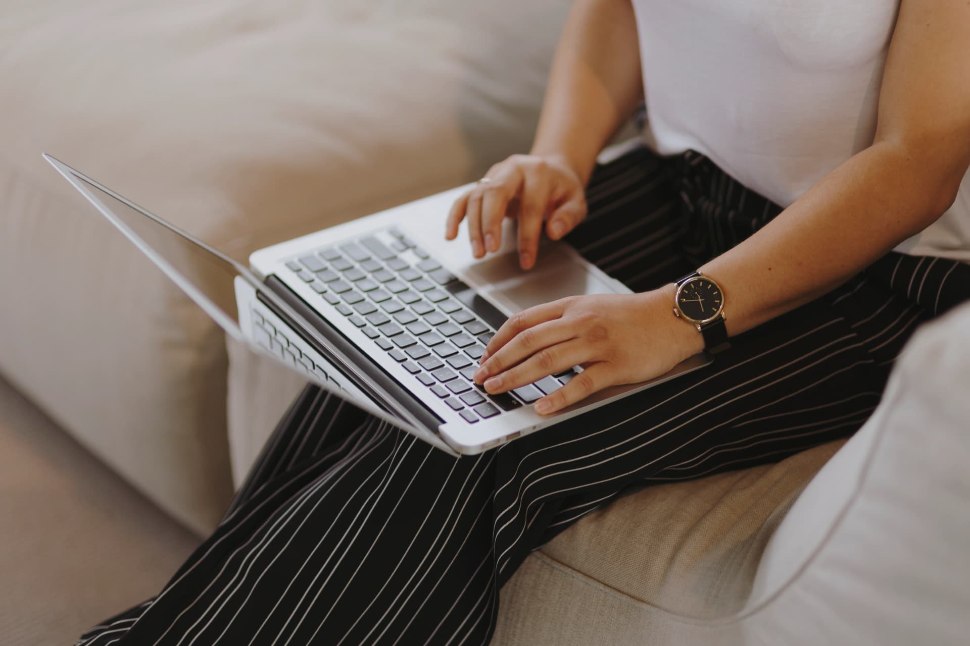 search-optimization-working-on-laptop